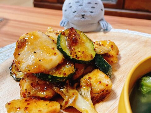 ズッキーニと舞茸いり ハニーマスタードチキン レシピ 作り方 By 山田さん家のぴーちゃん 楽天レシピ